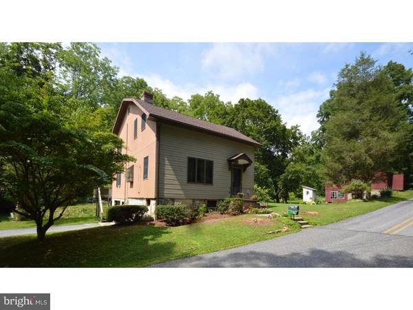 4766 OVERLOOK RD, Coplay, PA 18037