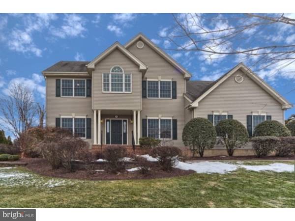 10 HOLECOMB DR, Hillsborough, NJ 08844