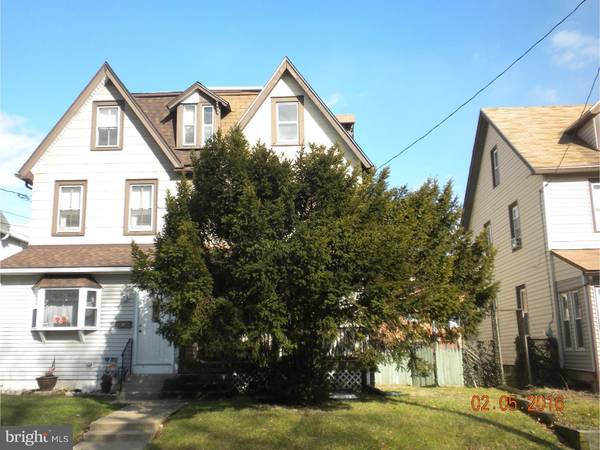 63 W AMOSLAND RD, Norwood, PA 19074