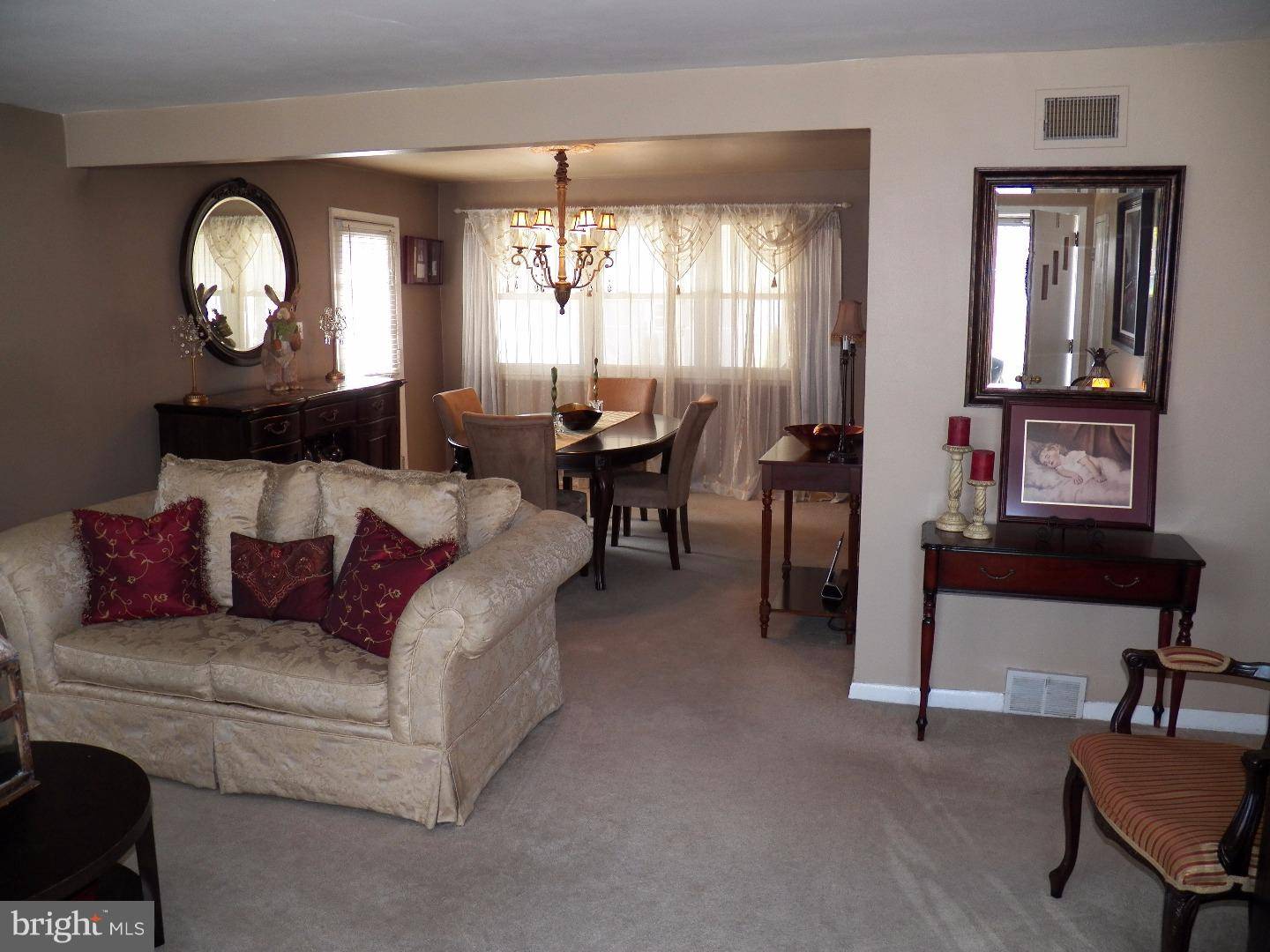 Aston, PA 19014,103 SHUBROOK LN