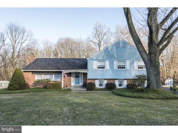 109 DEERFIELD RD, Broomall, PA 19008