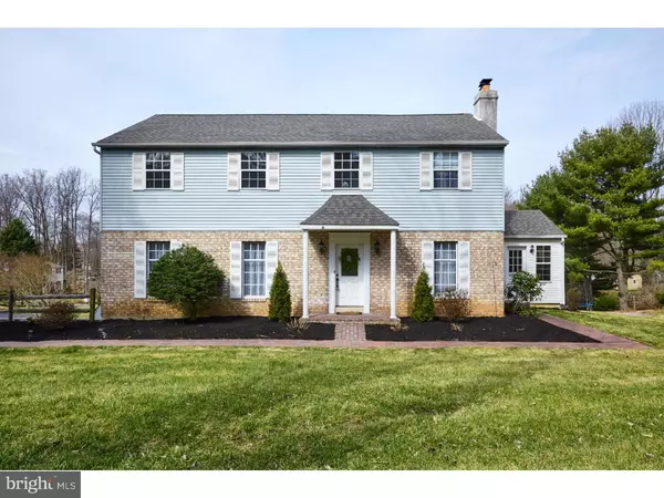 2 COUNTRY VILLAGE WAY, Media, PA 19063