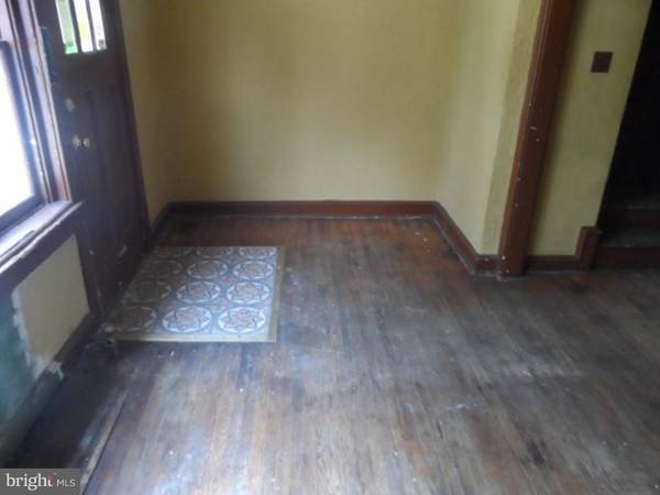 Upper Darby, PA 19082,232 KENT RD