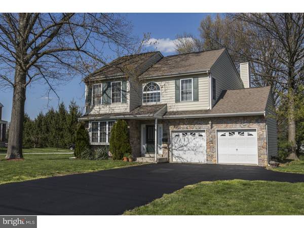 555 W SPRINGFIELD RD, Springfield, PA 19064