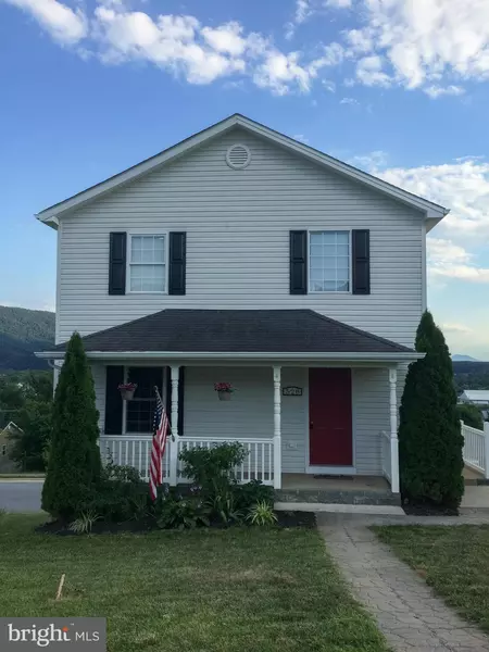 528 THOMPSON ST, Strasburg, VA 22657