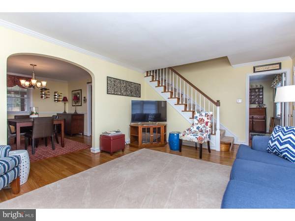 Springfield, PA 19064,915 GREENBRIAR LN
