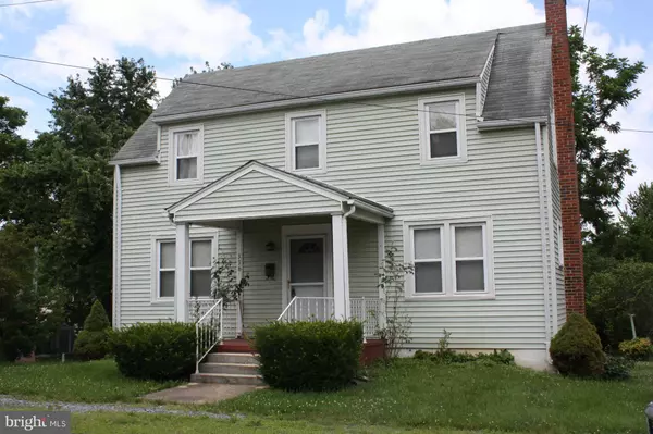 336 CRAWFORD ST, Strasburg, VA 22657