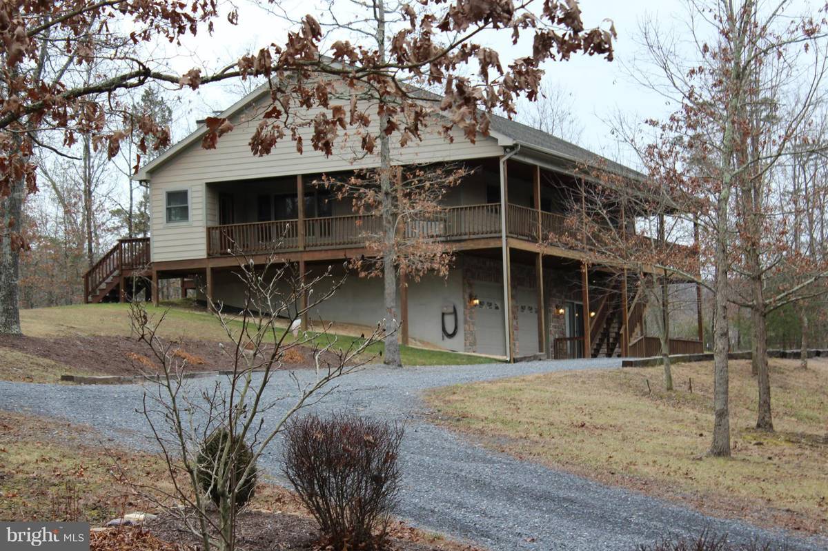 Basye, VA 22810,114 BLUEBIRD CT