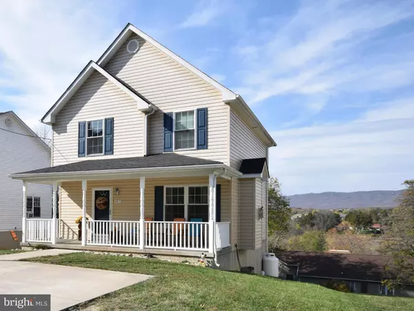 407 STONEWALL ST, Strasburg, VA 22657