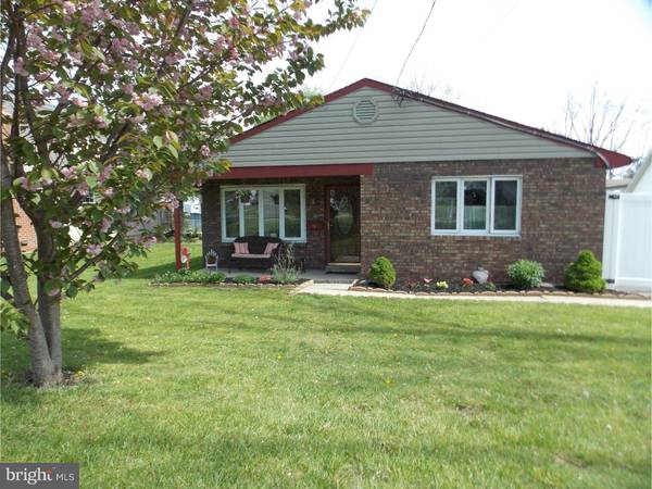 825 CRYSTLE RD, Aston, PA 19014