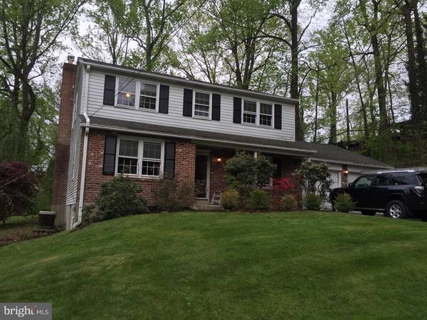 16 WALNUT RD, Newtown Square, PA 19073