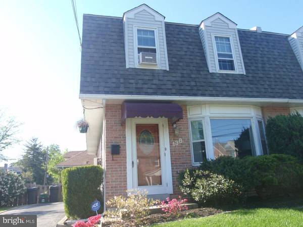 138 W PLUMSTEAD AVE, Lansdowne, PA 19050