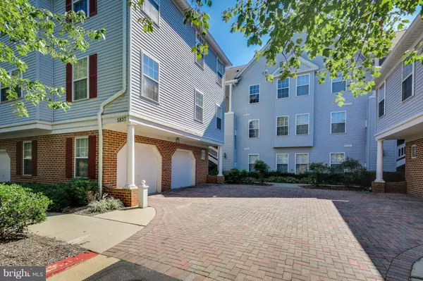 5837 WYNDHAM CIR #302, Columbia, MD 21044