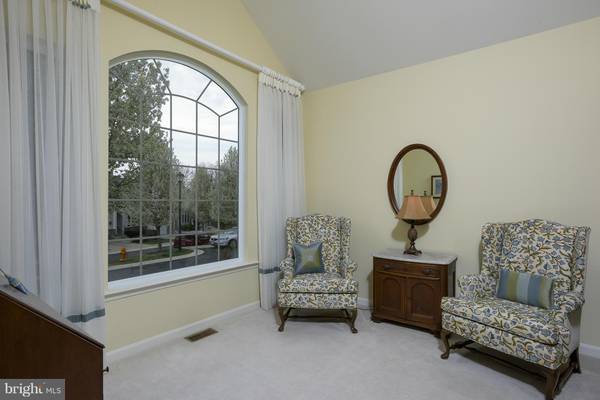 Elkridge, MD 21075,7274 PEBBLE CREEK DR #20