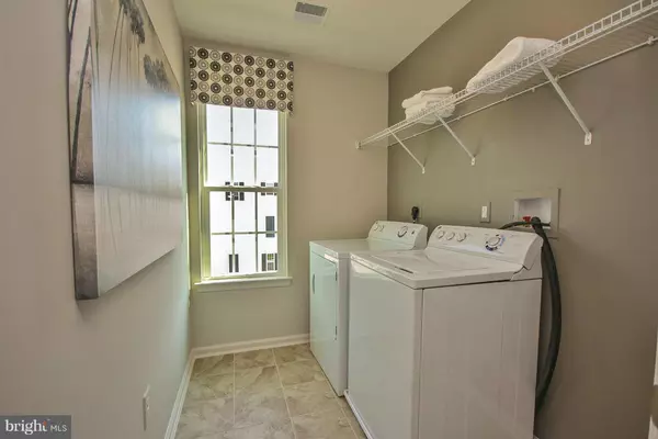 Elkridge, MD 21075,7216 SUGAR MAGNOLIA