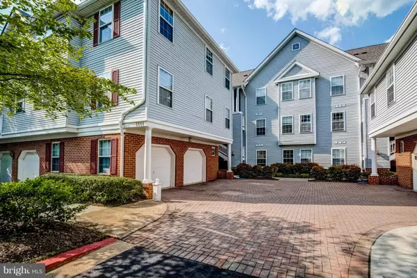 5844 WYNDHAM CIR #301, Columbia, MD 21044