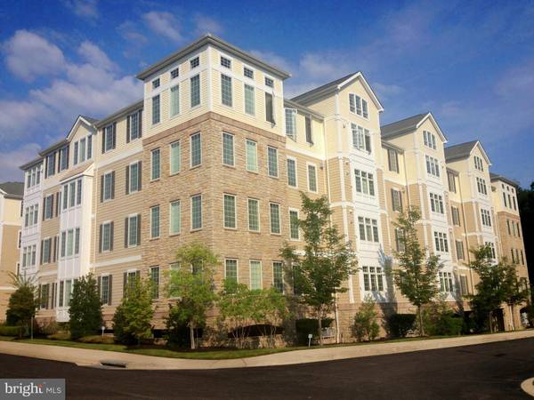 8820 SHINING OCEANS WAY #103, Columbia, MD 21045