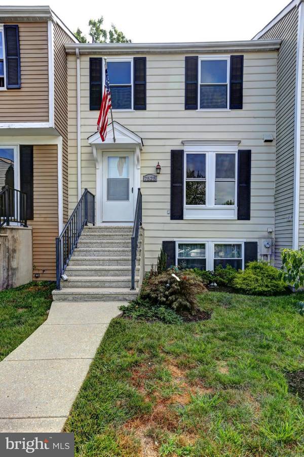 7525 SUMMER BLOSSOM LN, Columbia, MD 21046