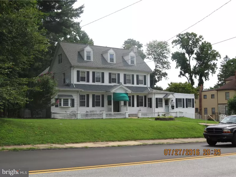 221 N LANSDOWNE AVE, Lansdowne, PA 19050