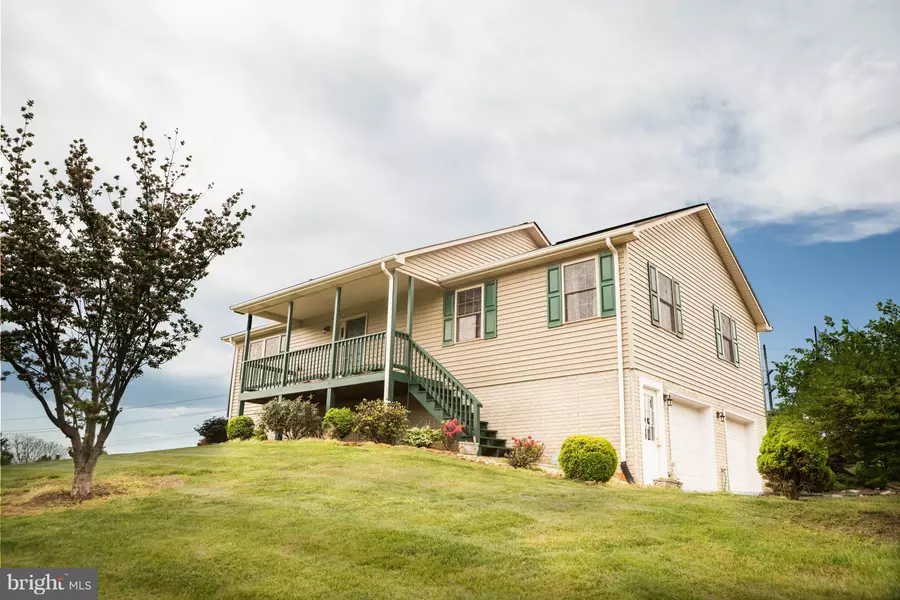 27 RED OAK VIEW LN, Sperryville, VA 22740