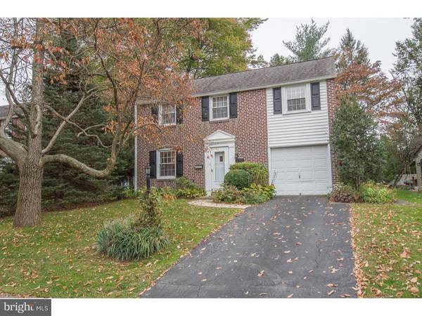 1702 LYNNEWOOD DR, Havertown, PA 19083