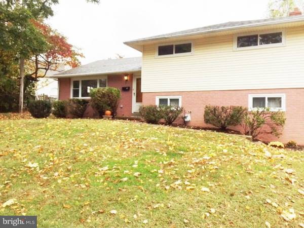 Broomall, PA 19008,64 SONIA LN