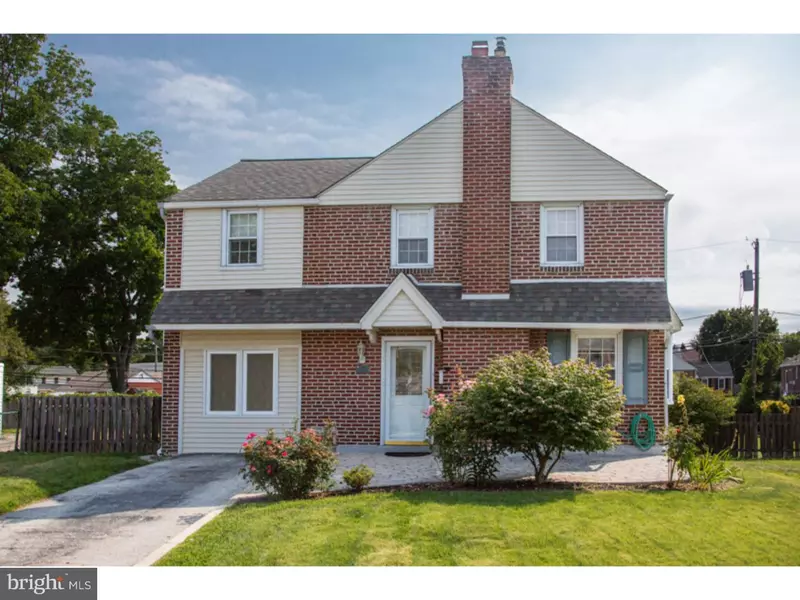 21 E GREENHILL RD, Broomall, PA 19008