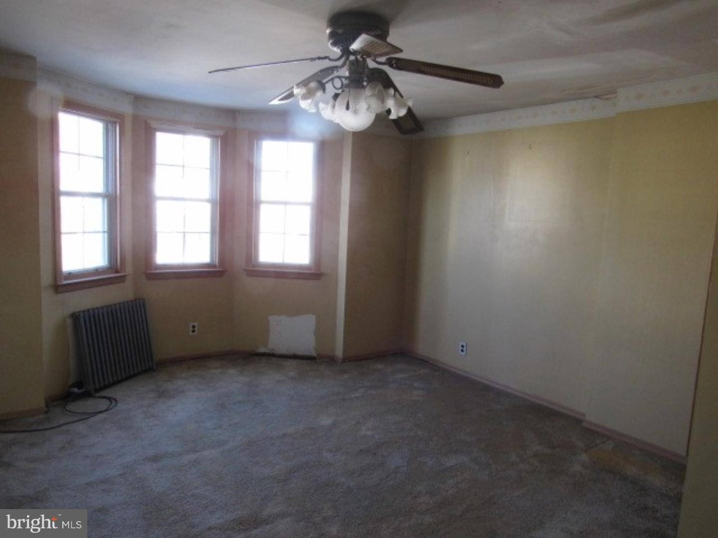 Marcus Hook, PA 19061,11 E 9TH ST