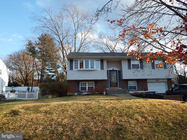 34 HEARTHSIDE RD, Aston, PA 19014