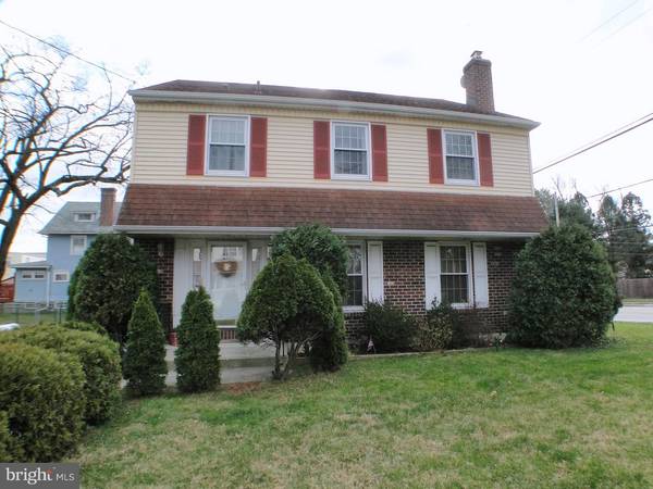 636 MAPLE AVE, Aldan, PA 19018