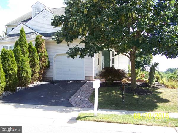 26 STEEPLECHASE CIR, Aston, PA 19014