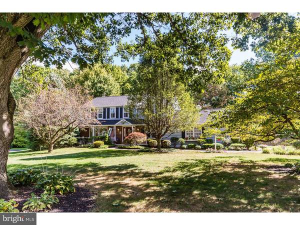 3660 WAYNESFIELD DR, Newtown Square, PA 19073