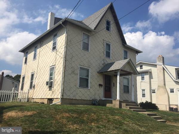 143 ELMWOOD AVE, Norwood, PA 19074