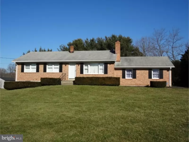 2 LYRIC DR, Newark, DE 19702