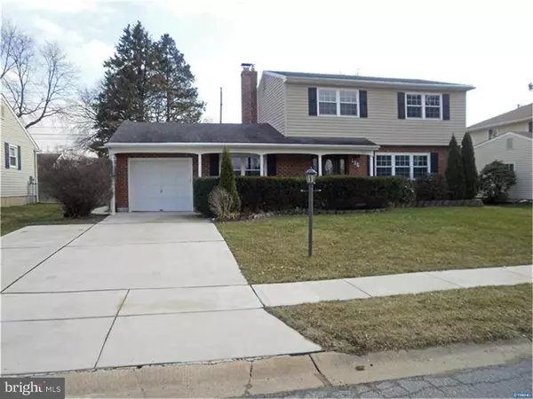 136 WORRAL DR, Newark, DE 19711