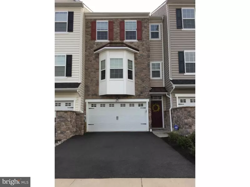 671 JACOBSEN CIR, Newark, DE 19702