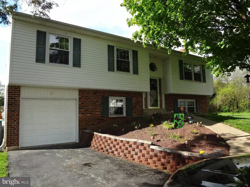 5 FIELDSTONE CT, Bear, DE 19701