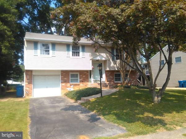 402 N BROWNLEAF RD, Newark, DE 19713