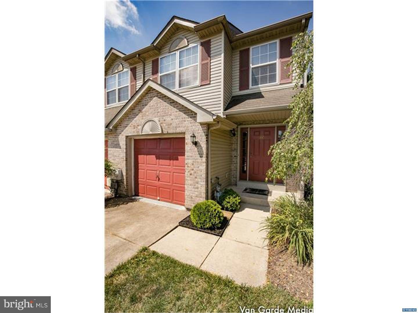 Newark, DE 19702,22 WOODCREST CT