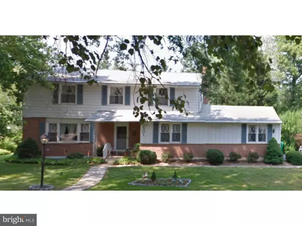 2501 RAVEN RD, Wilmington, DE 19810