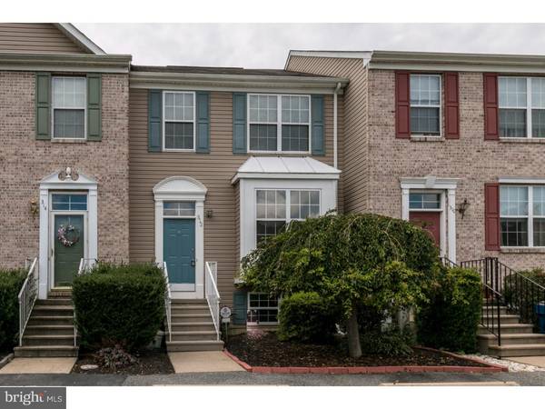 312 N BARRINGTON CT, Newark, DE 19702