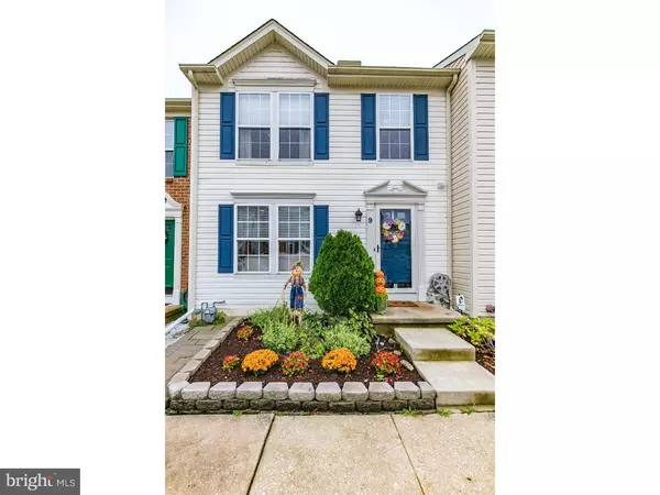 9 E CHRISTINA PL, Newark, DE 19702