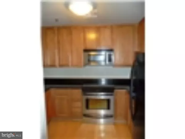 Wilmington, DE 19801,105UNIT CHRISTINA LANDING DR #1607