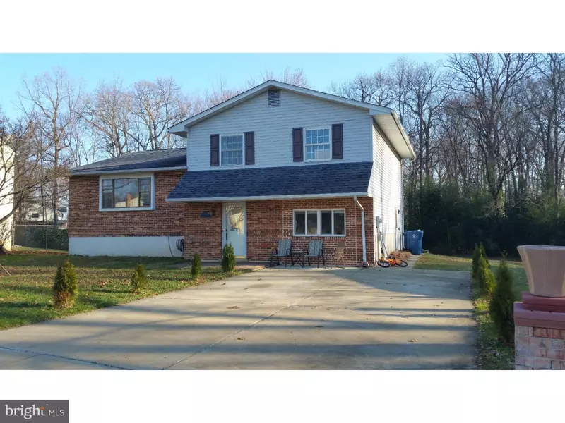 18 SPECTRUM DR, Newark, DE 19713