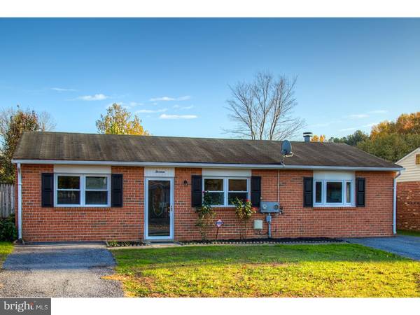 13 BACH DR, Newark, DE 19702