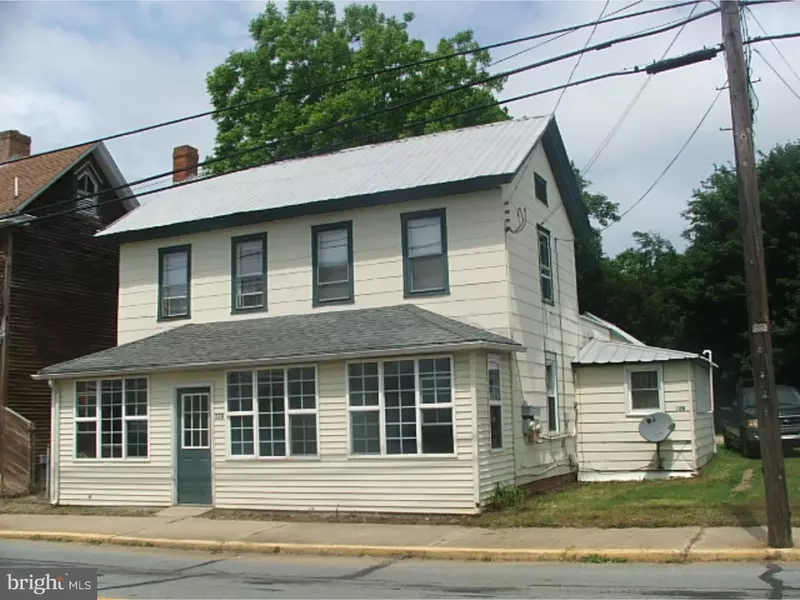 12 S MAIN ST, Magnolia, DE 19962