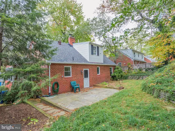 Alexandria, VA 22314,712 UPLAND PL