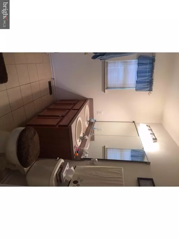 Vineland, NJ 08360,710 STREAMVIEW LN