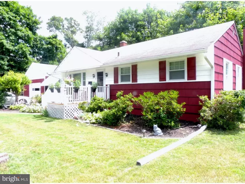 571 N 2ND ST, Vineland, NJ 08360