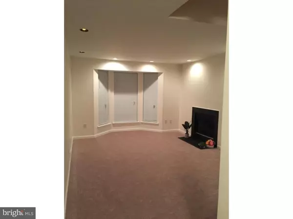 Williamstown, NJ 08094,1141 GLEN HAVEN CT